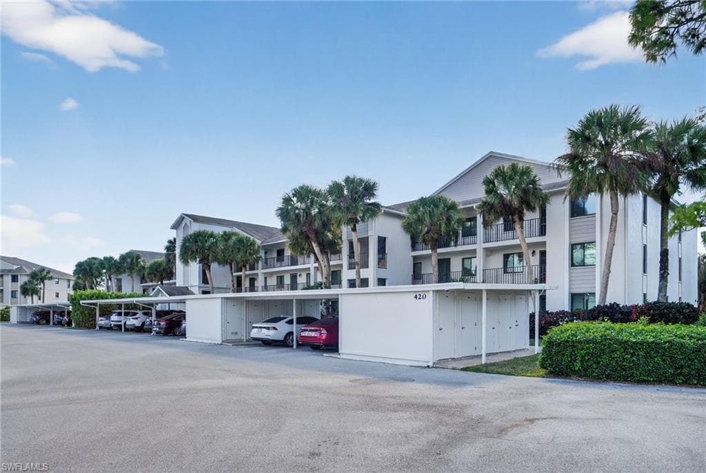 420 Fox Haven DR 3110 NAPLES, FL 34104