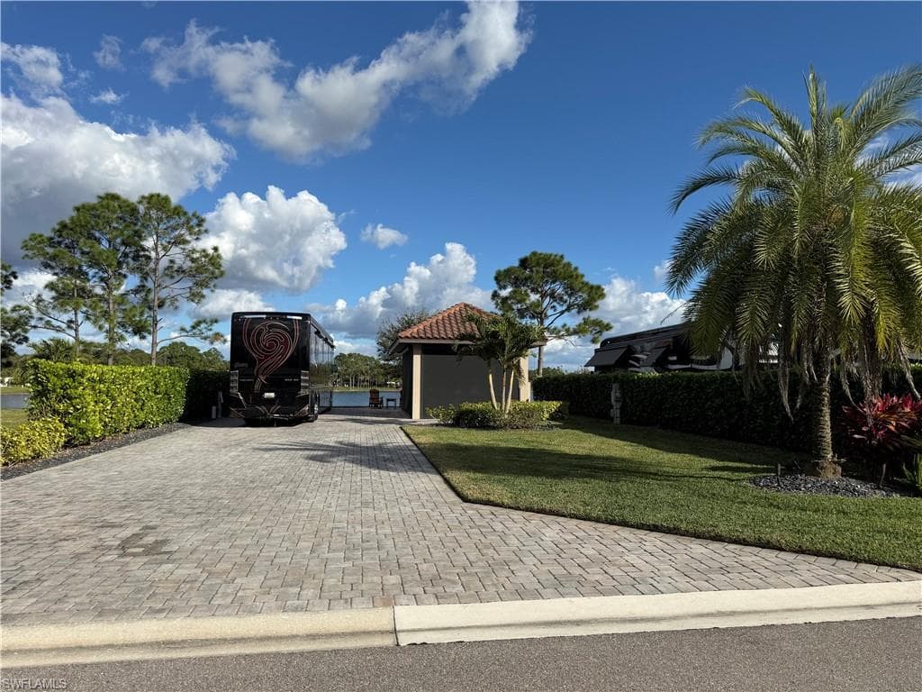 13221 Golden Palms CIR FORT MYERS, FL 33913