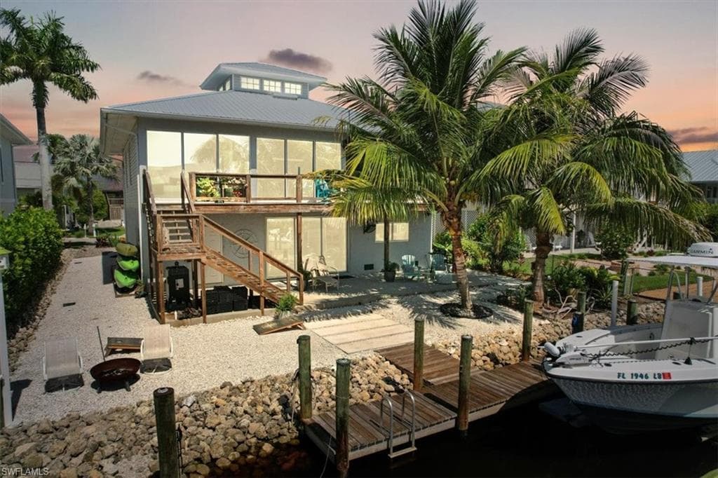 1282 Venetian WAY NAPLES, FL 34110