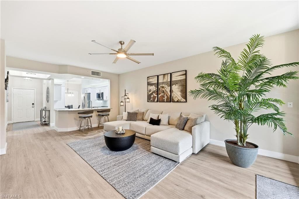 401 Bayfront PL 3307 NAPLES, FL 34102