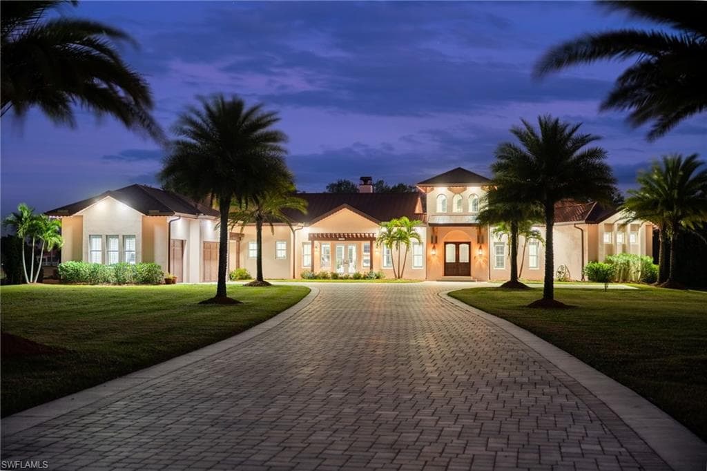 5994 Dragoon CT LABELLE, FL 33935