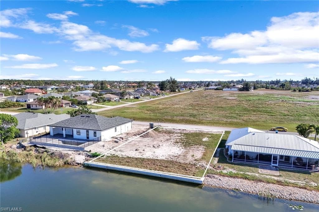 1216 30th PL CAPE CORAL, FL 33993