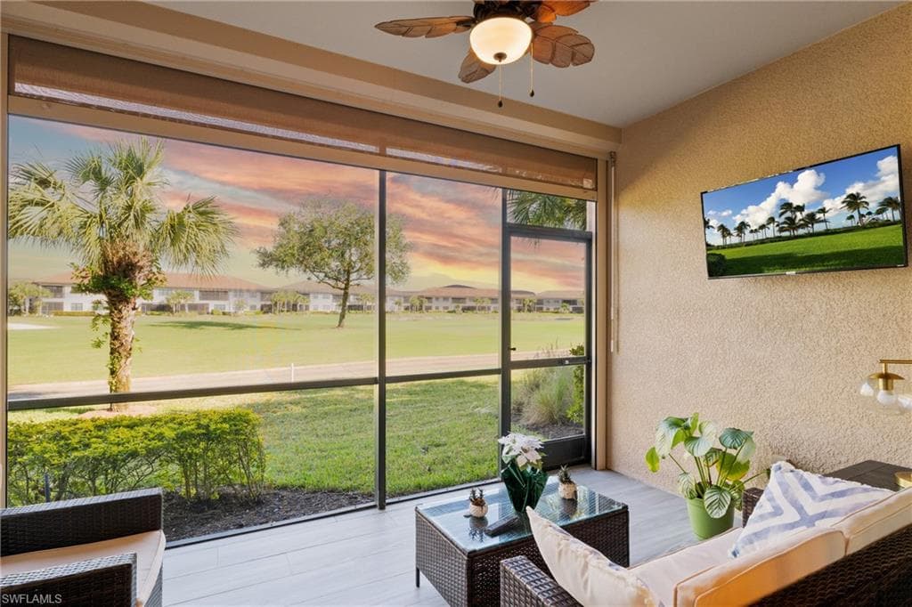 9386 Pocida CT 102 NAPLES, FL 34119