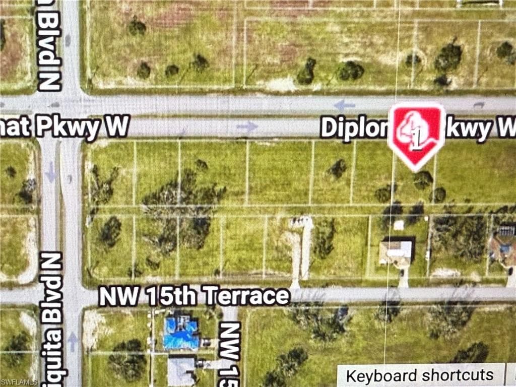 1428 Diplomat PKWY W CAPE CORAL, FL 33993