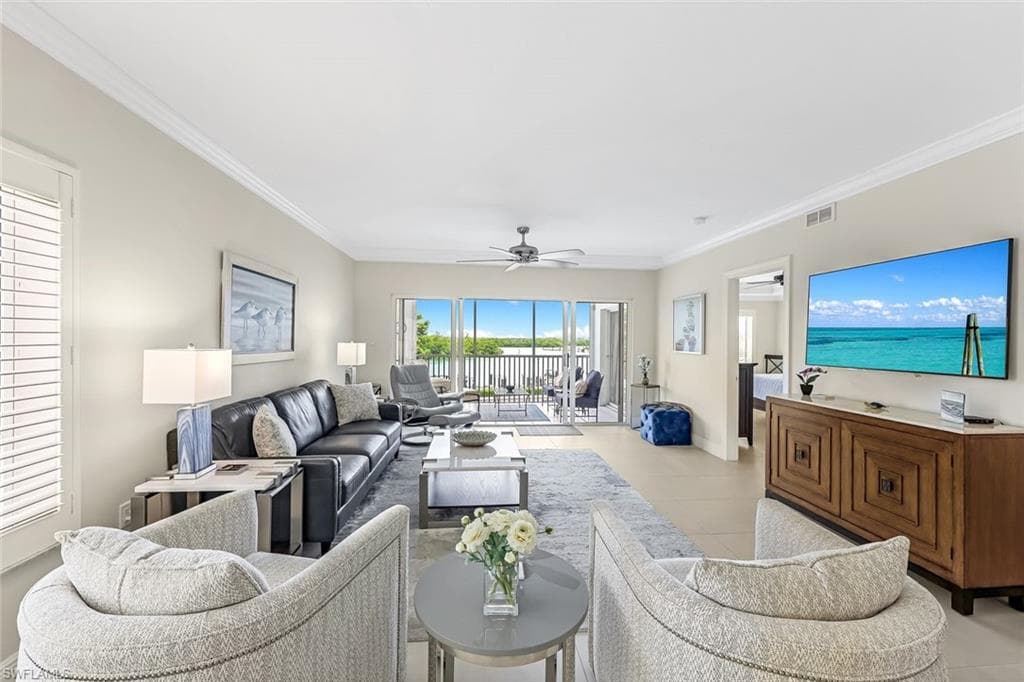 13105 Vanderbilt DR 306 NAPLES, FL 34110