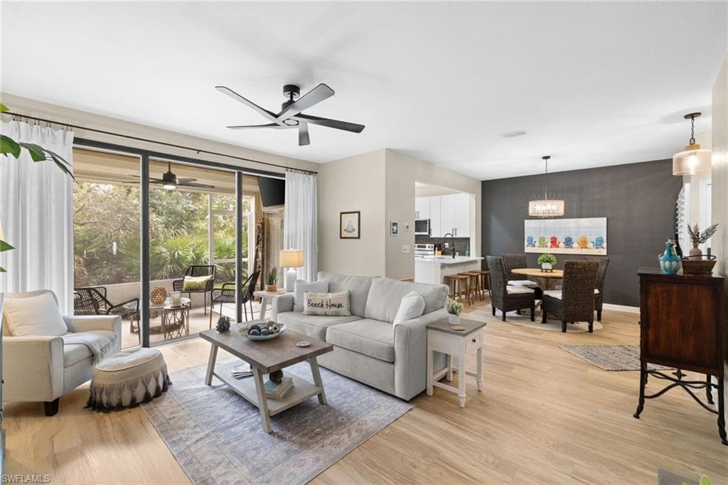 327 Emerald Bay CIR W6 NAPLES, FL 34110