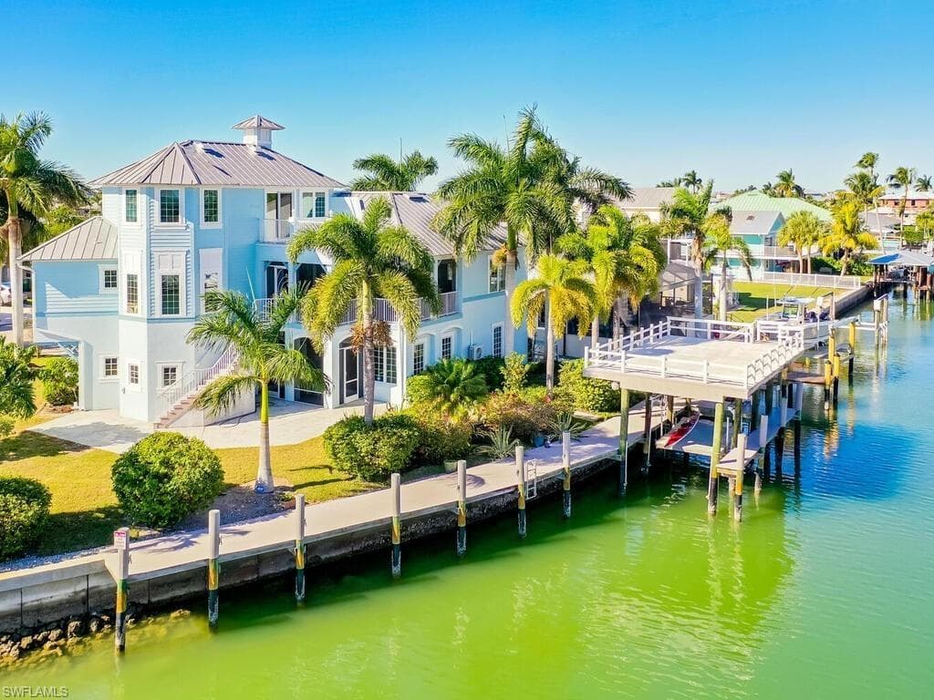 167 San Salvador ST NAPLES, FL 34113