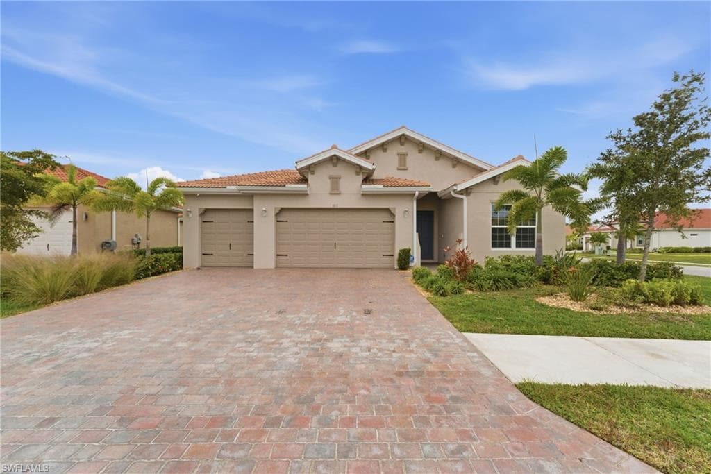 3371 Cherry Palm DR NORTH FORT MYERS, FL 33917