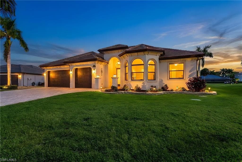11781 Lady Anne CIR CAPE CORAL, FL 33991