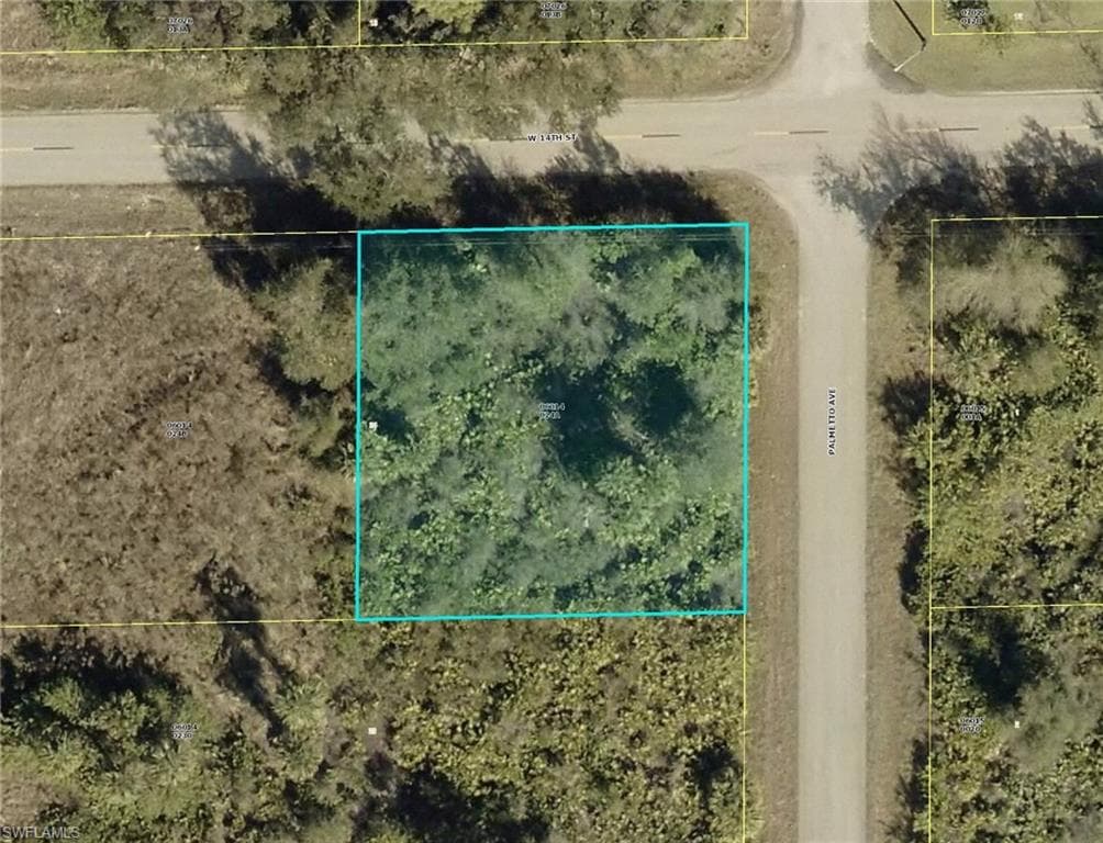 901 W 14th ST LEHIGH ACRES, FL 33972