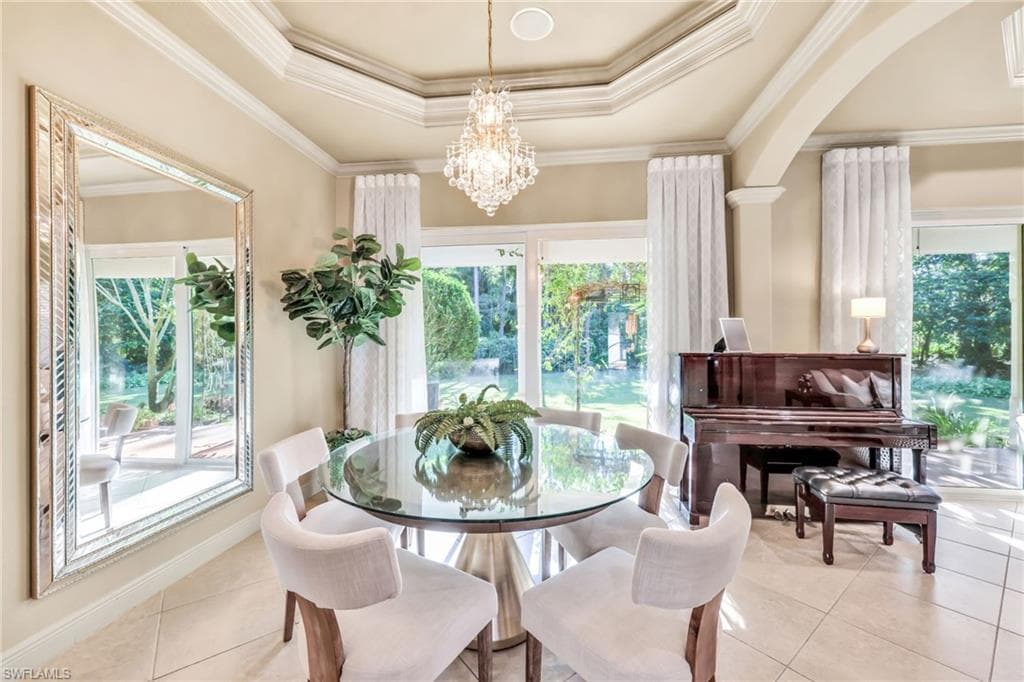 4000 Stonesthrow CT NAPLES, FL 34109