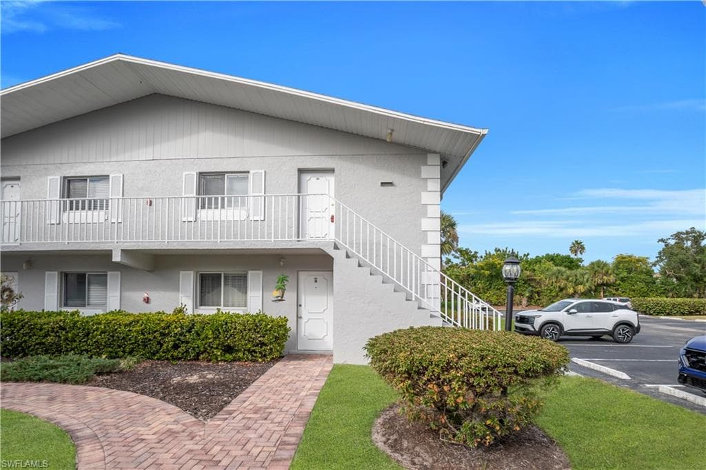 8071 Country RD 206 FORT MYERS, FL 33919