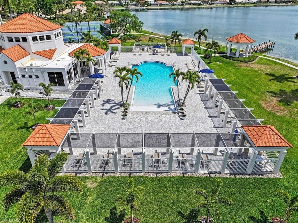 7743 Jewel LN 201 NAPLES, FL 34109