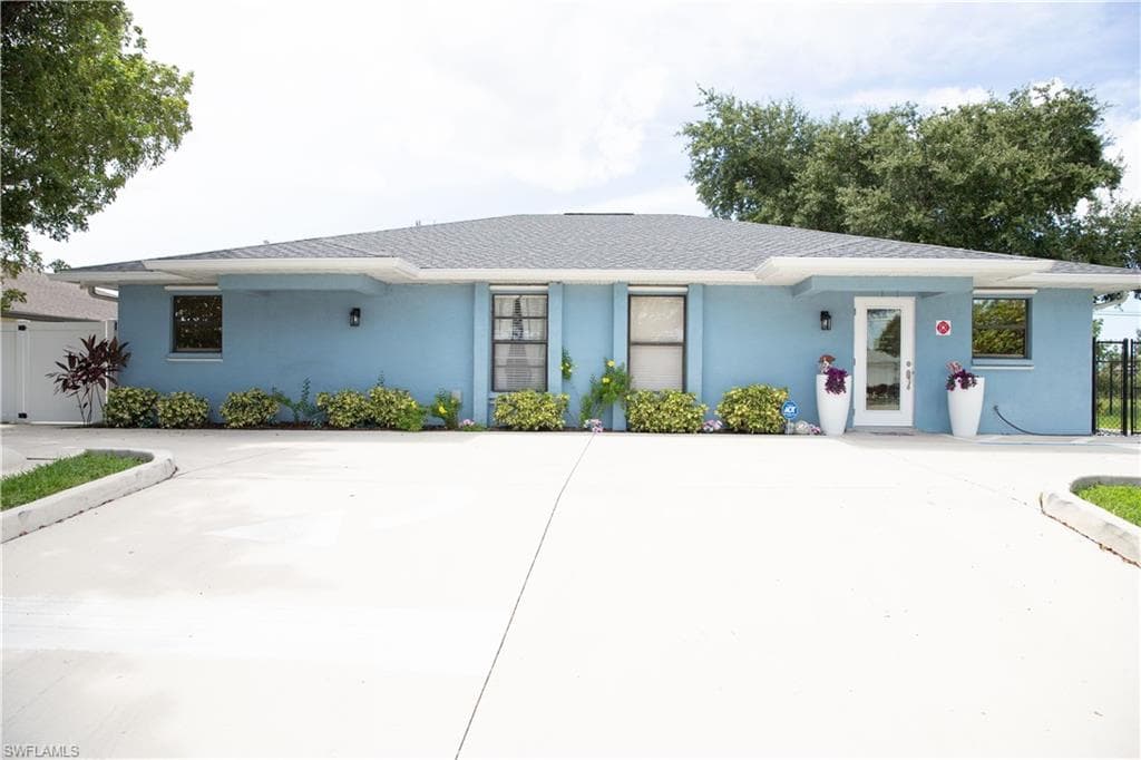 2828 Santa Barbara BLVD CAPE CORAL, FL 33914