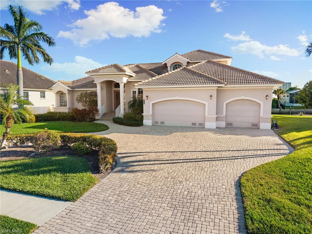 757 Bluebonnet CT MARCO ISLAND, FL 34145