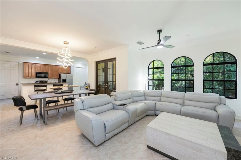 9145 Chula Vista ST 13004 NAPLES, FL 34113