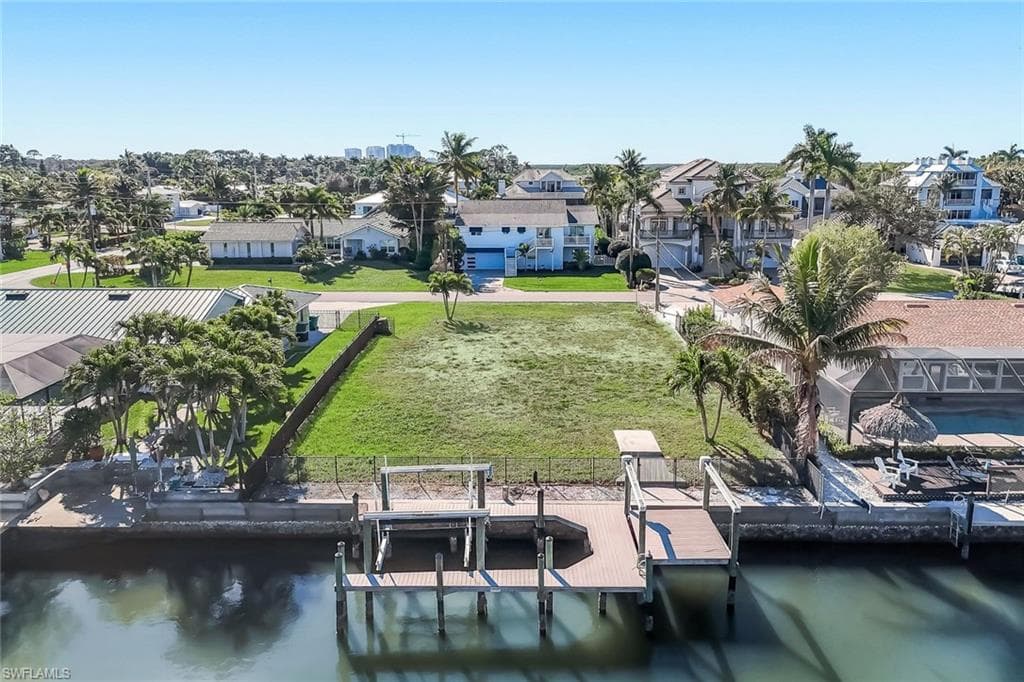 207 6th ST BONITA SPRINGS, FL 34134