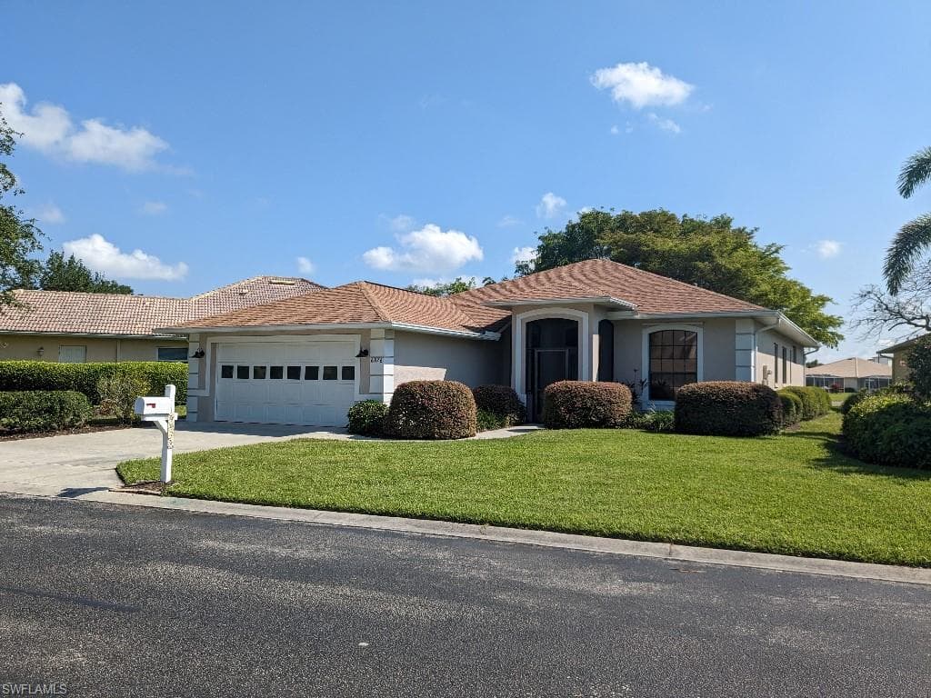 6876 Lone Oak BLVD NAPLES, FL 34109