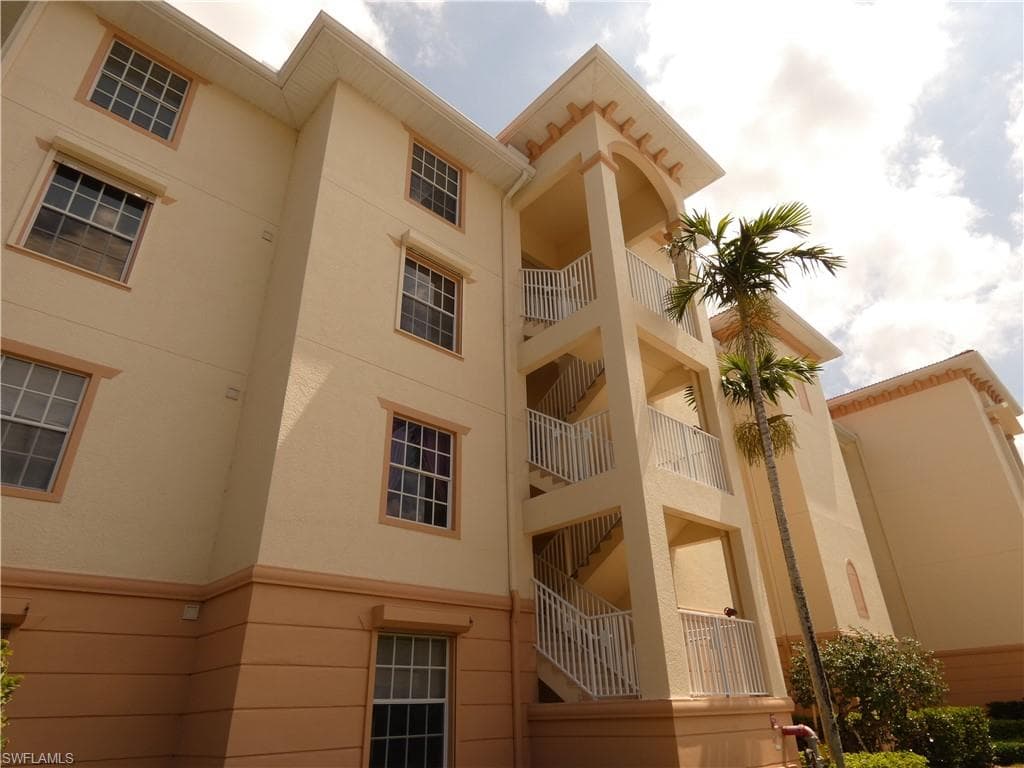 4015 Palm Tree BLVD 202 CAPE CORAL, FL 33904