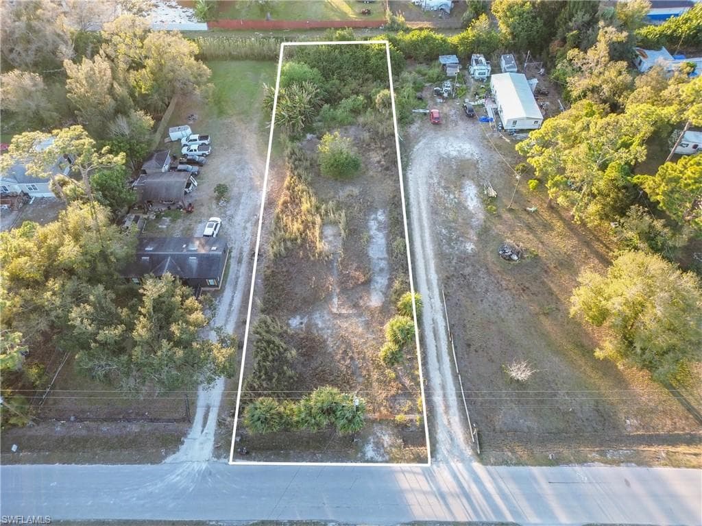7758 McDaniel DR NORTH FORT MYERS, FL 33917