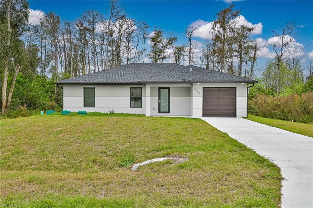 640 Lydia ST LEHIGH ACRES, FL 33974
