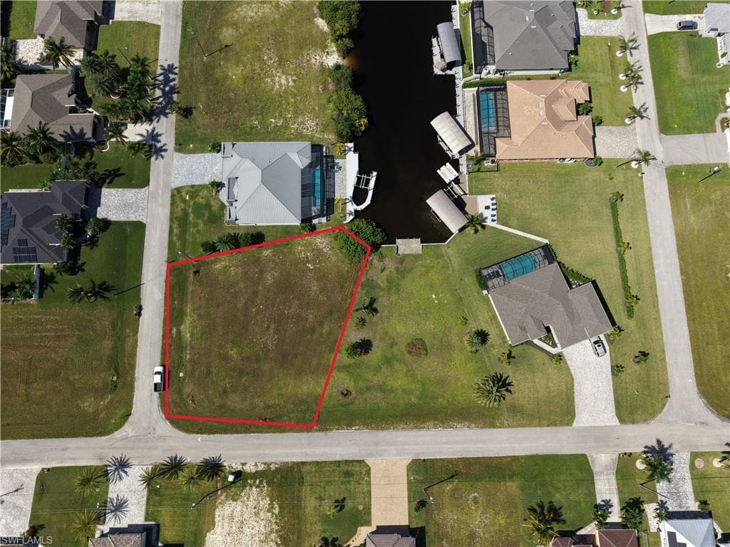 516 NW 33rd AVE CAPE CORAL, FL 33993