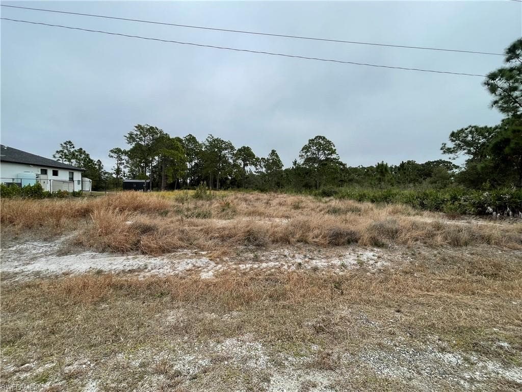1516 Pine AVE LEHIGH ACRES, FL 33972