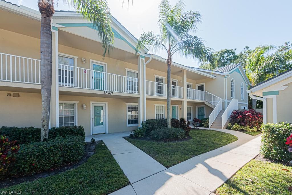 25767 LAKE AMELIA WAY 204 BONITA SPRINGS, FL 34135