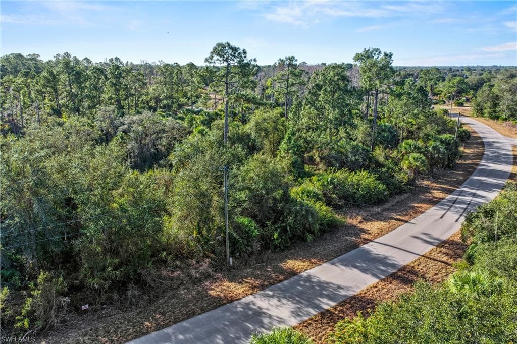 1926 Latham DR LEHIGH ACRES, FL 33972