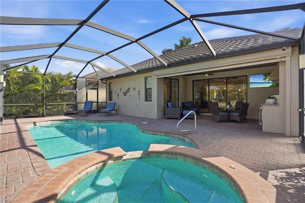 3022 Aviamar CIR NAPLES, FL 34114