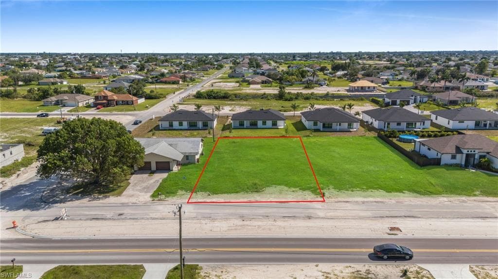 406 Diplomat PKWY E CAPE CORAL, FL 33909