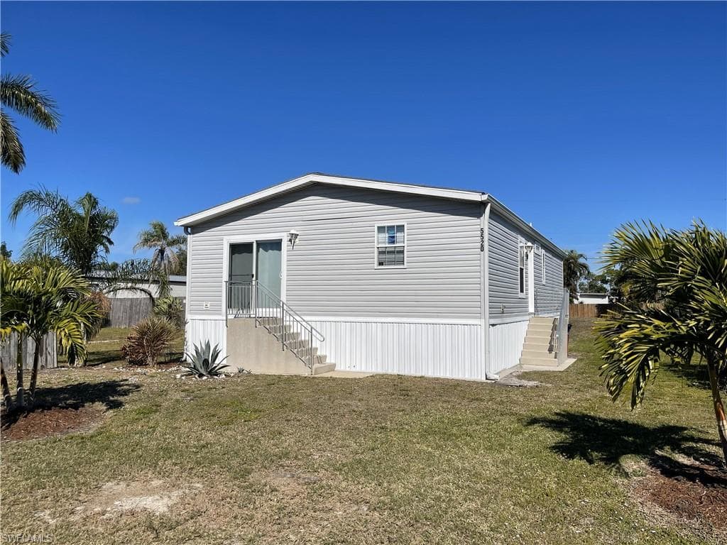 5520 Rainbow DR BOKEELIA, FL 33922