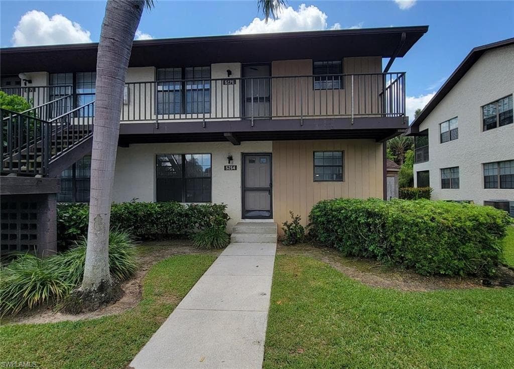 5270 Treetops DR J201 NAPLES, FL 34113