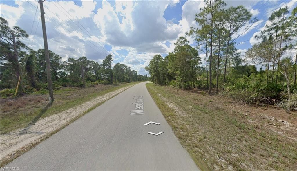 2534 Meadow RD LEHIGH ACRES, FL 33974