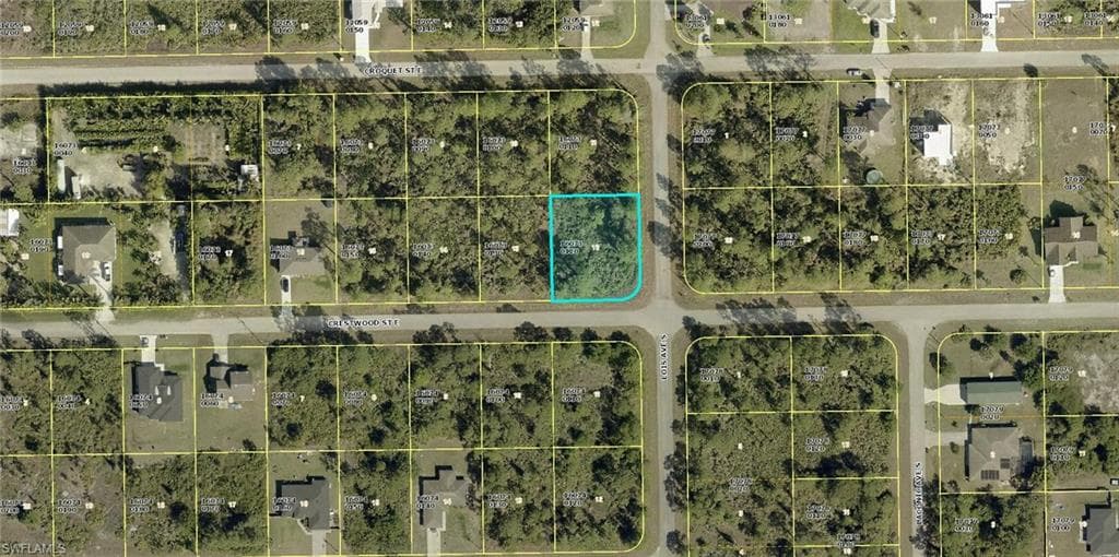 1127 Crestwood ST E LEHIGH ACRES, FL 33974