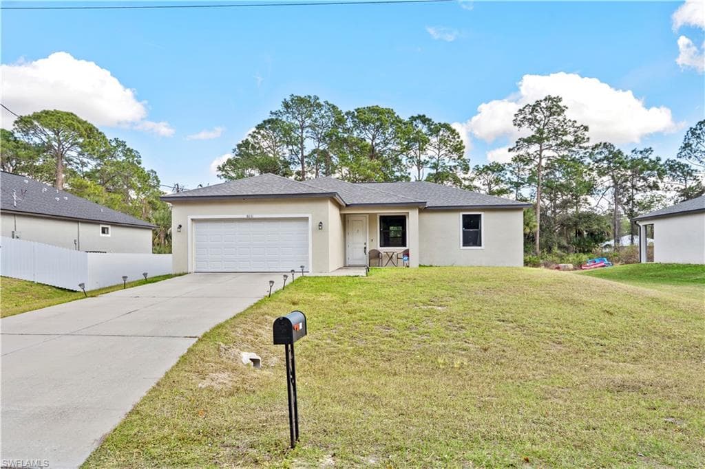 8031 Sandy CIR LABELLE, FL 33935