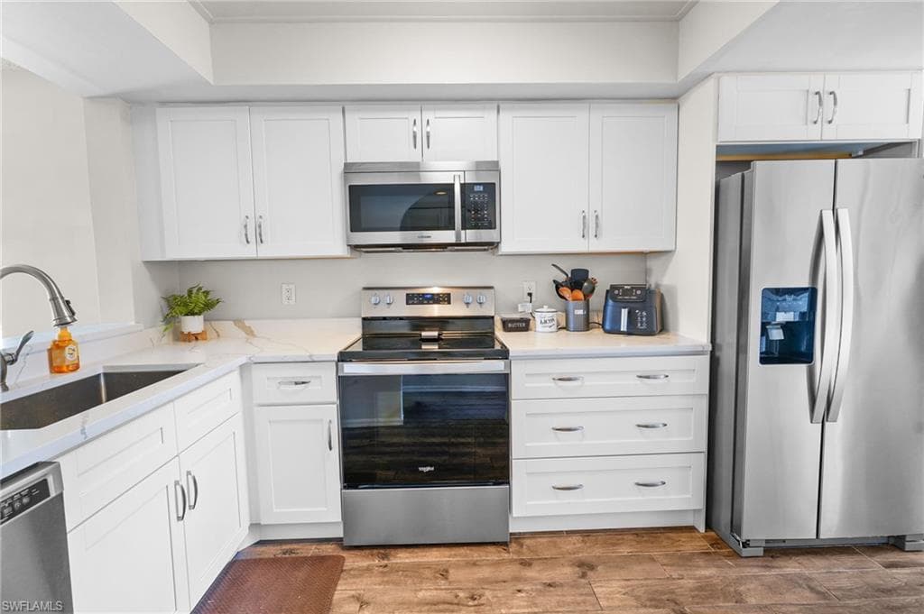 601 Augusta BLVD 10 NAPLES, FL 34113