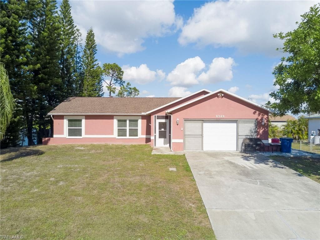 8389 Butternut RD FORT MYERS, FL 33967