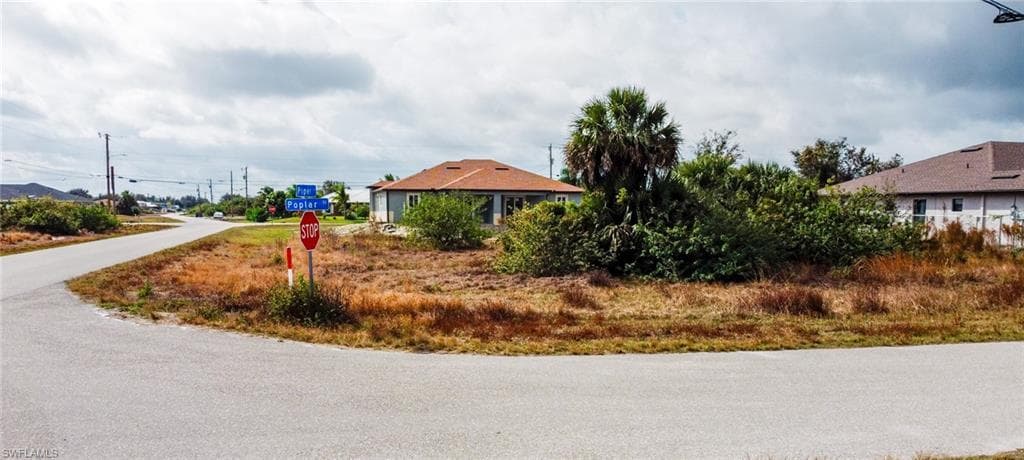 364 Poplar ST LEHIGH ACRES, FL 33974