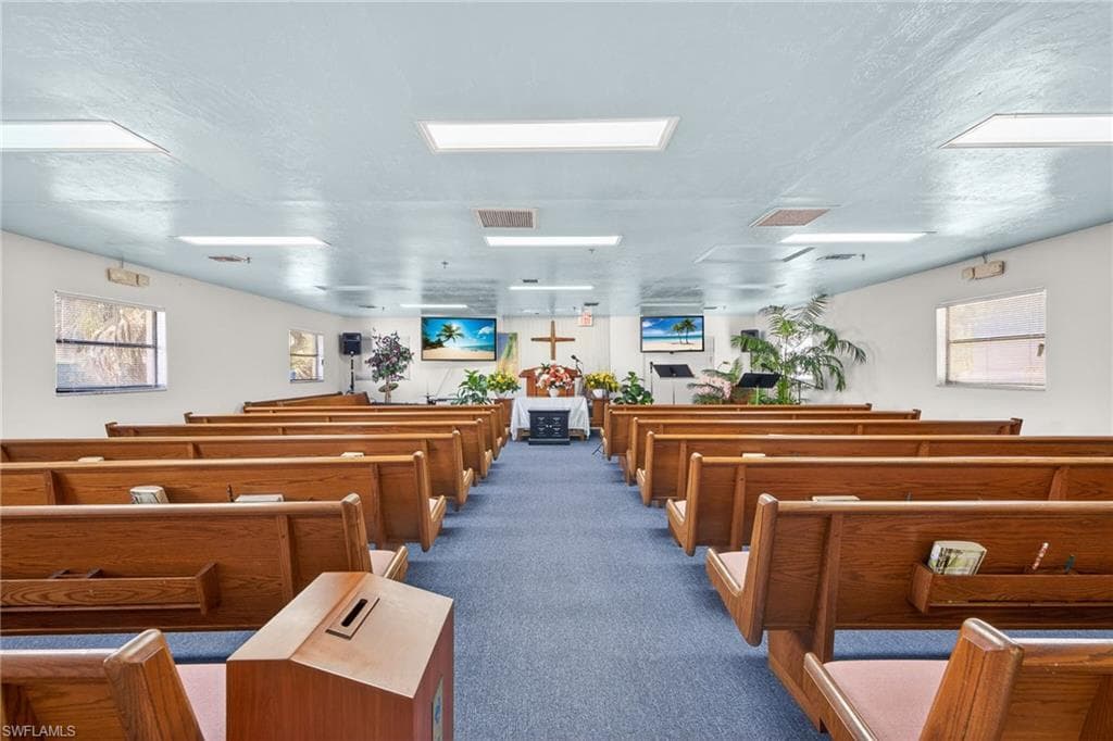 1940 Ricardo AVE FORT MYERS, FL 33901
