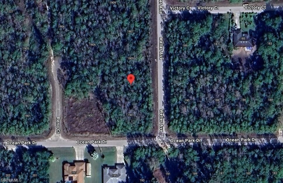 1903 Weller AVE LEHIGH ACRES, FL 33972