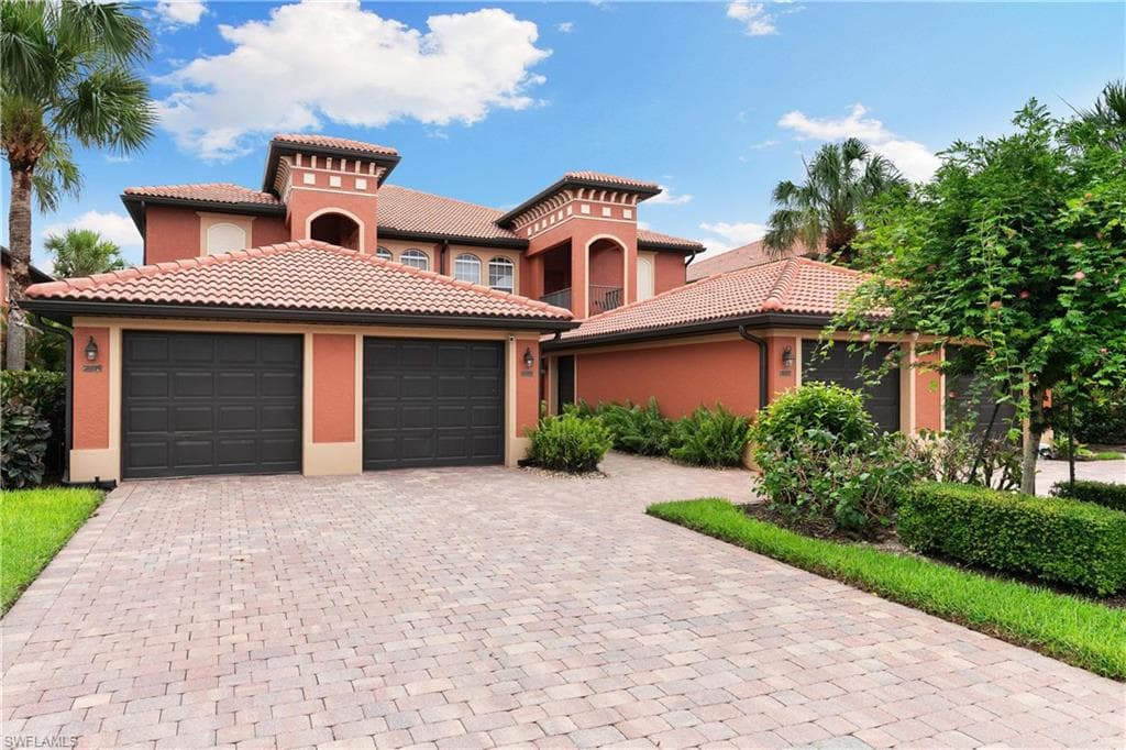 10021 Heather LN 803 NAPLES, FL 34119