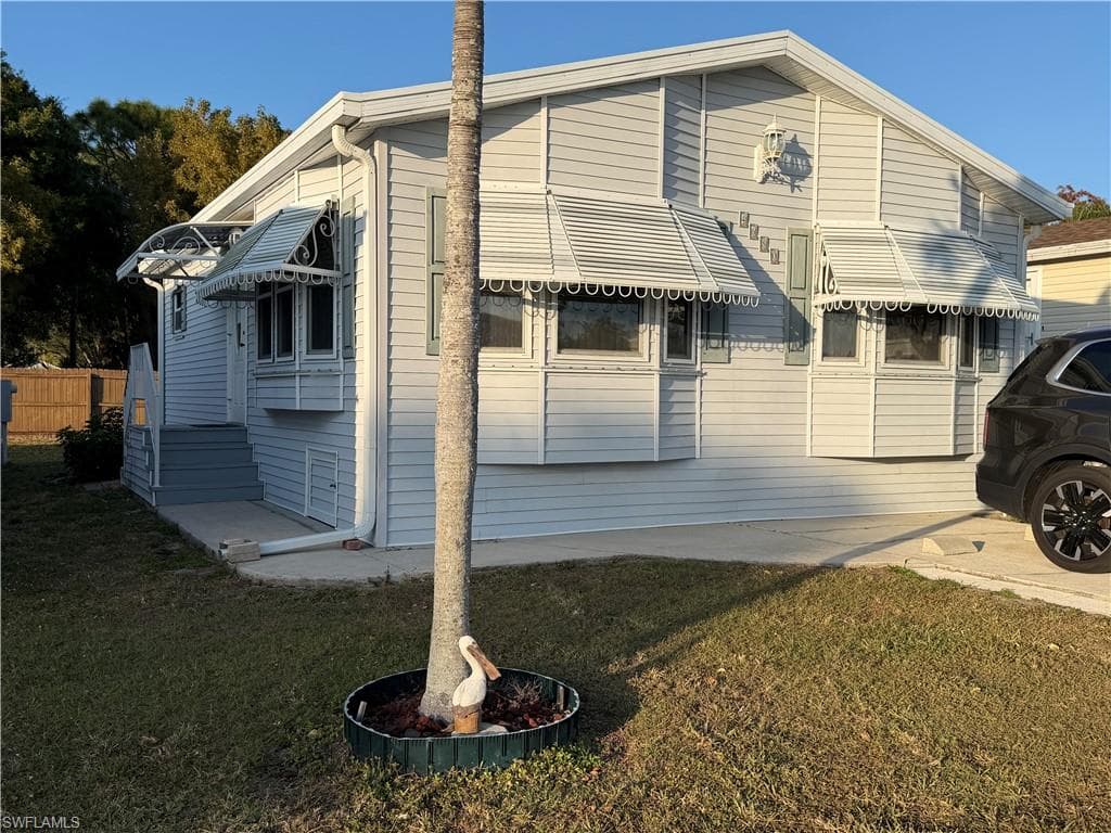 4680 Washington WAY W ESTERO, FL 33928