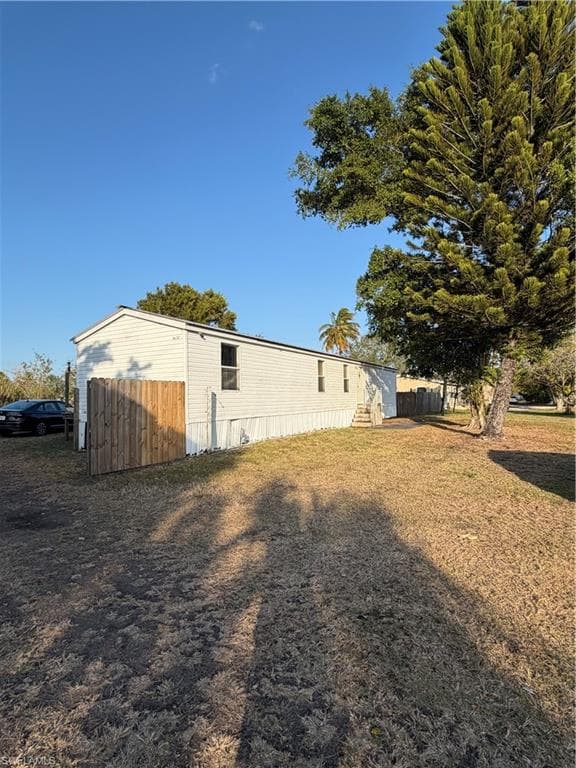 1660 Davidson RD CLEWISTON, FL 33440