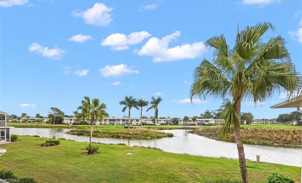 221 Palm DR 221-2 NAPLES, FL 34112