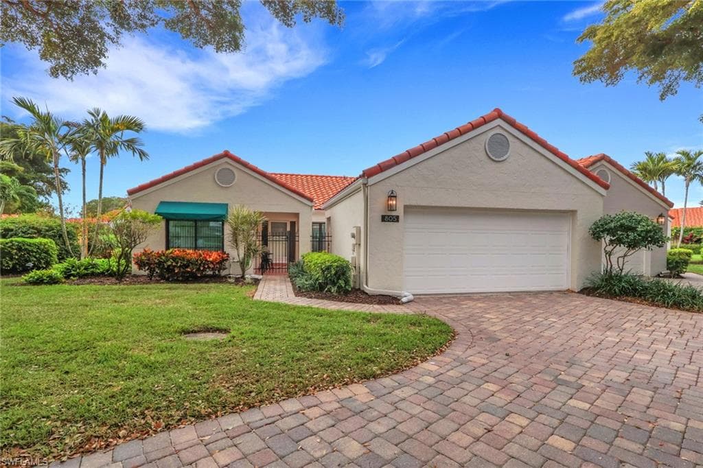 805 Reef Point CIR NAPLES, FL 34108