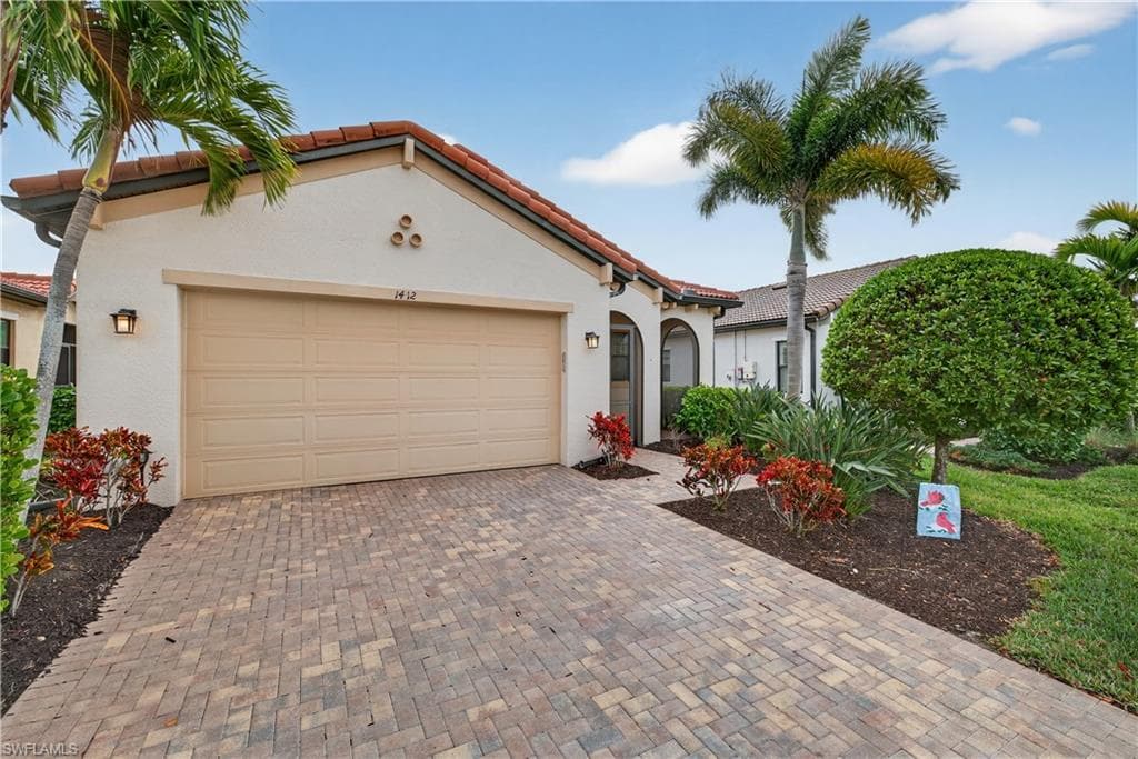 1412 Lucena LN S NAPLES, FL 34113