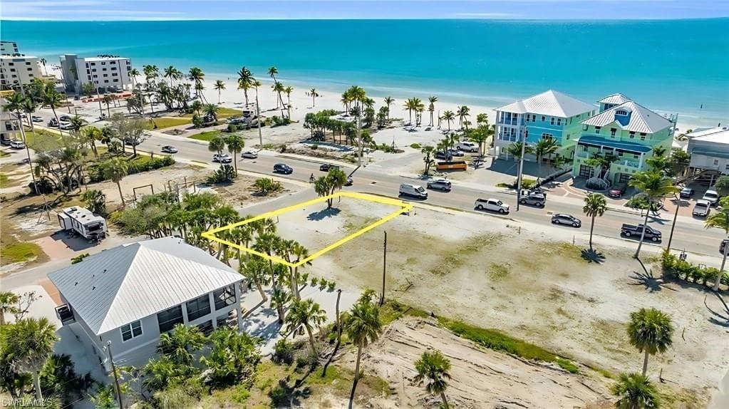 111 Coconut DR FORT MYERS BEACH, FL 33931