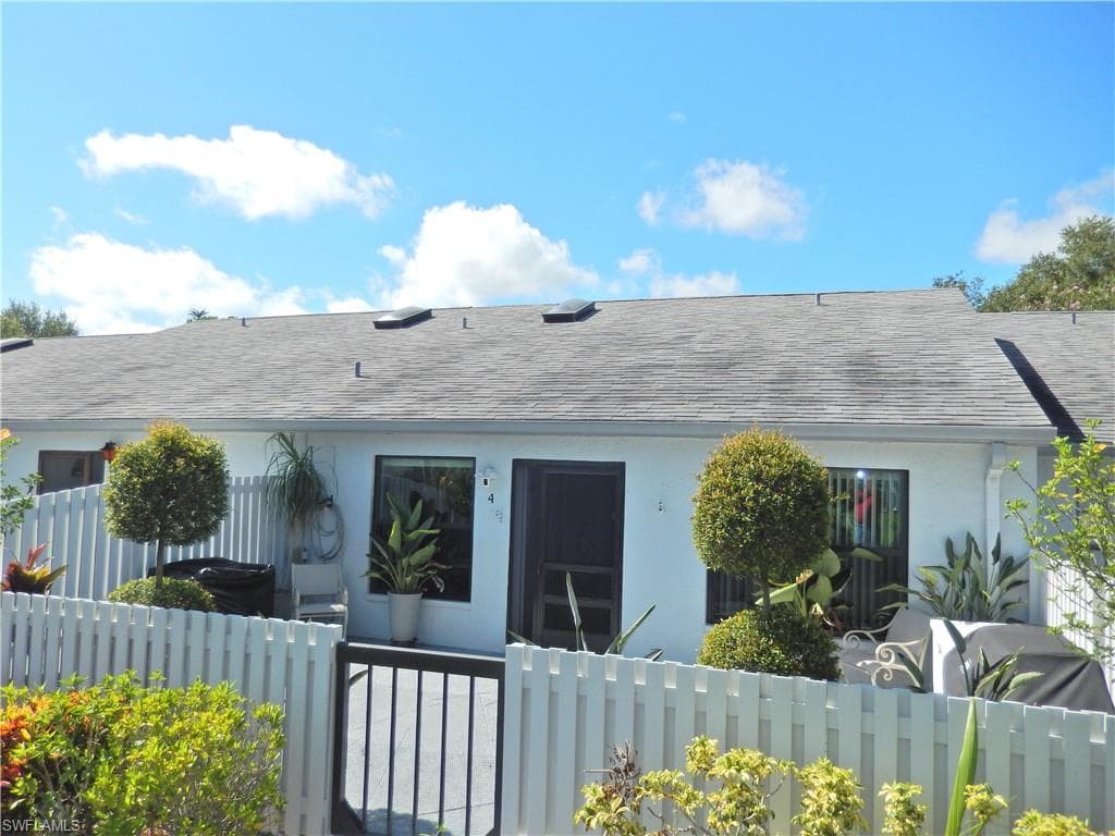 9620 Villa DR 4 FORT MYERS, FL 33905