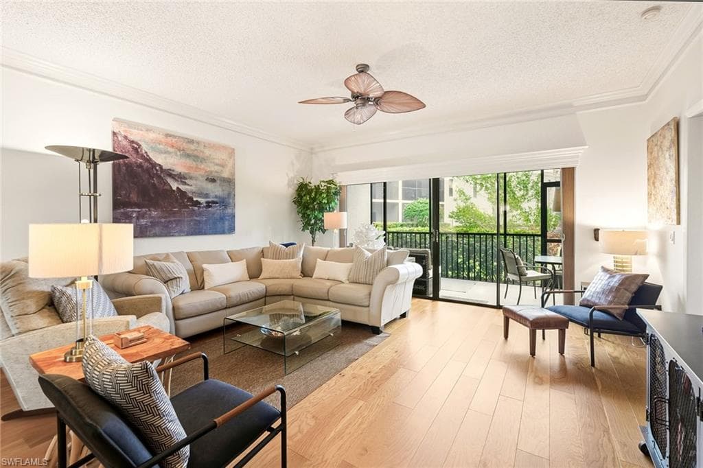 571 Serendipity DR 571 NAPLES, FL 34108
